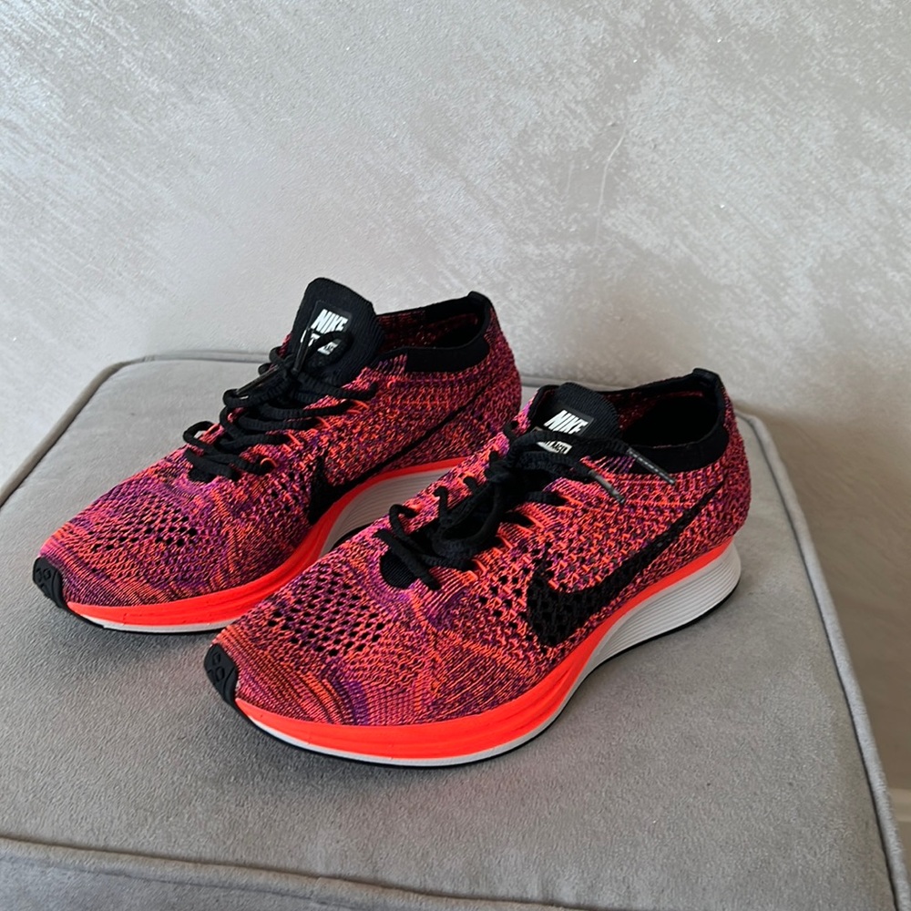 Nike Women's Flyknit Racer